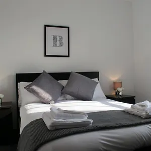 Apartment Unique 3 Bedroom Modern Penthouse